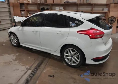 2017 Ford Focus St z USA, uszkodzony, nr VIN 1FADP3L90HL310142